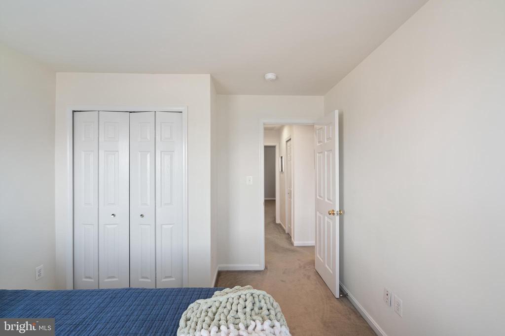 8736 PHIPPS FARM WAY