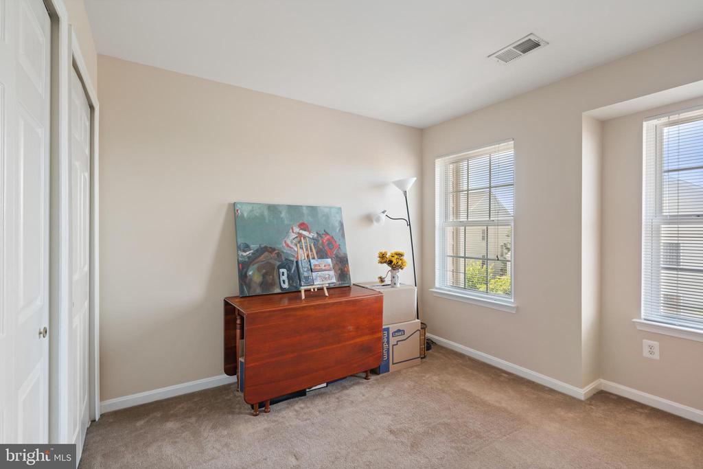 8736 PHIPPS FARM WAY