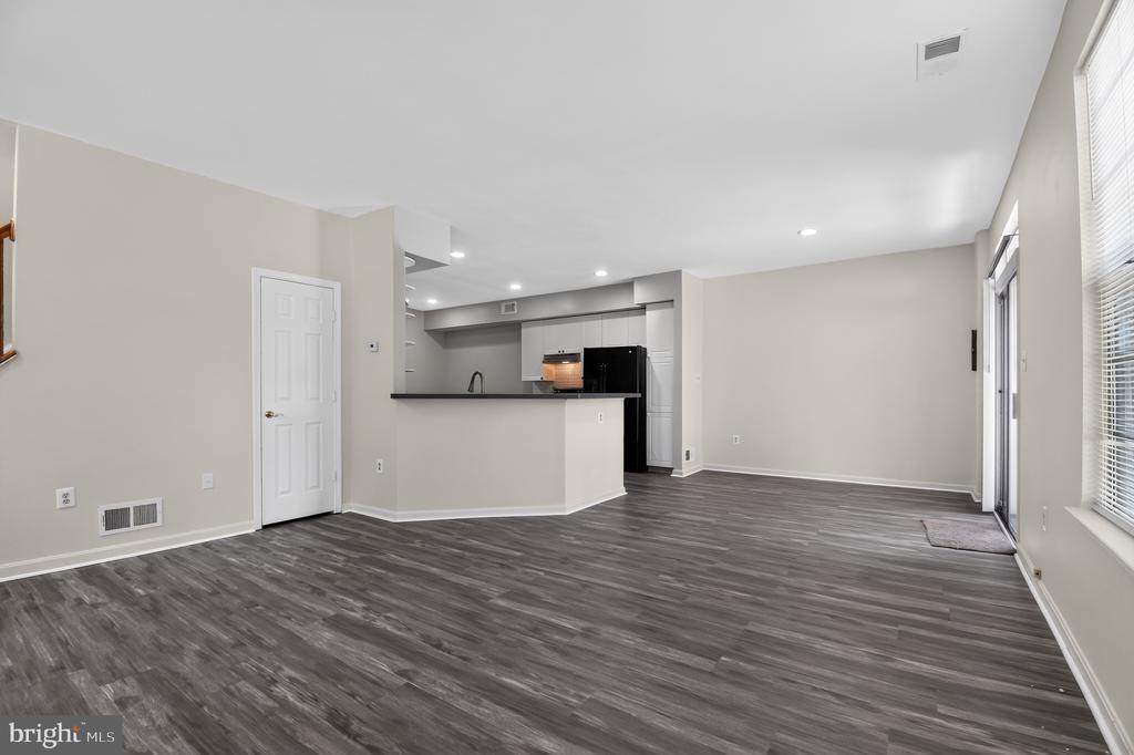 3975 CRESSIDA PLACE