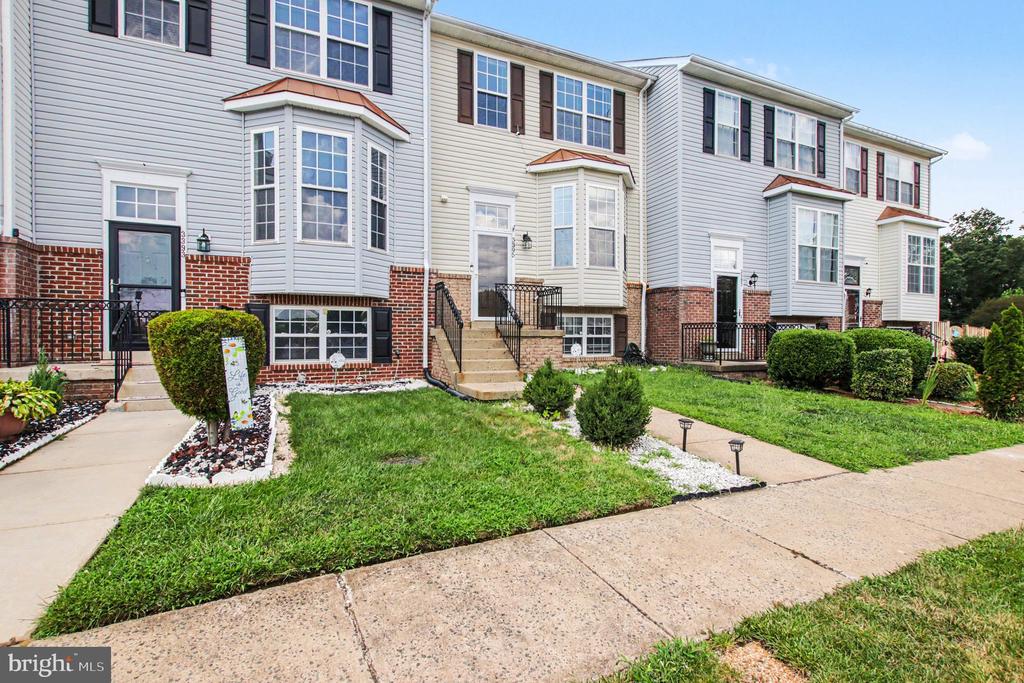 3395 BOUNTIFUL LANE