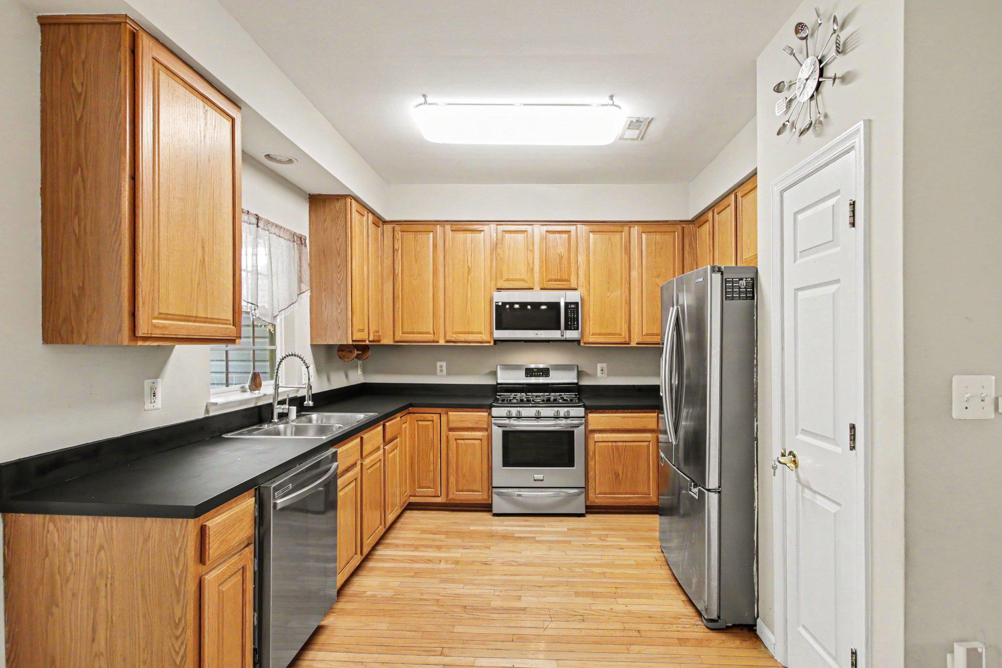 3395 BOUNTIFUL LANE