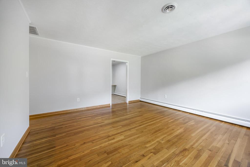 14208 BREMERTON DRIVE
