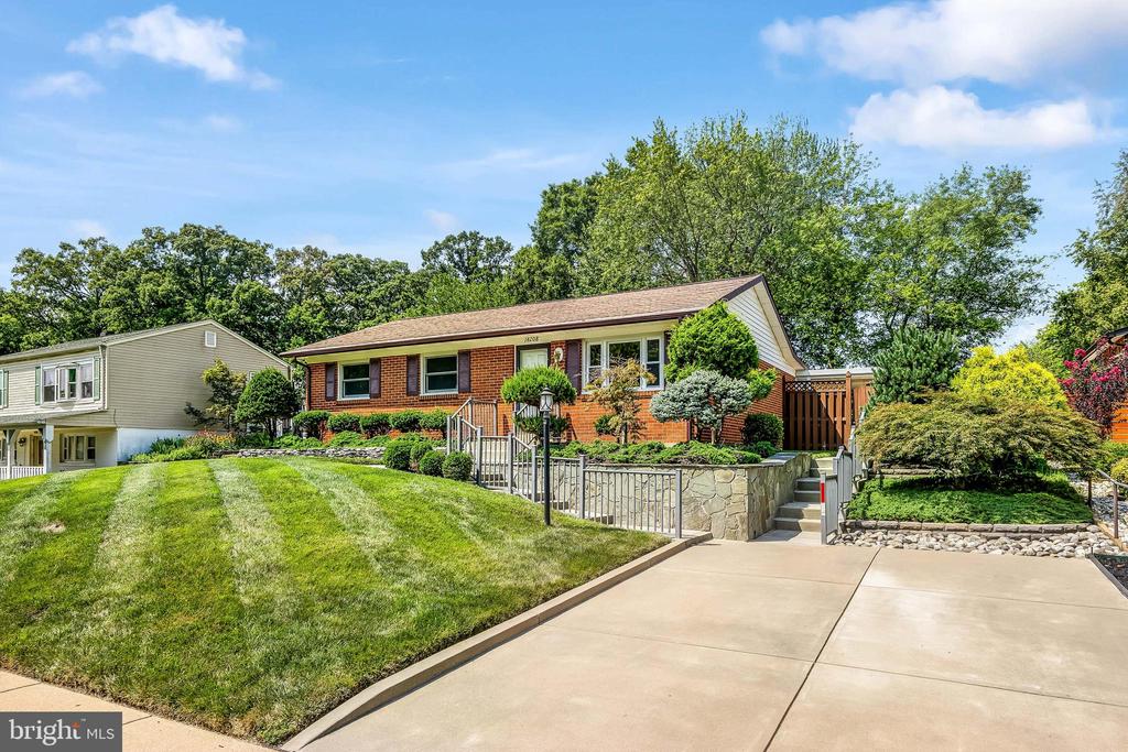 14208 BREMERTON DRIVE
