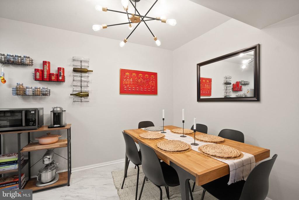 12221 STEVENSON COURT Unit: 12221