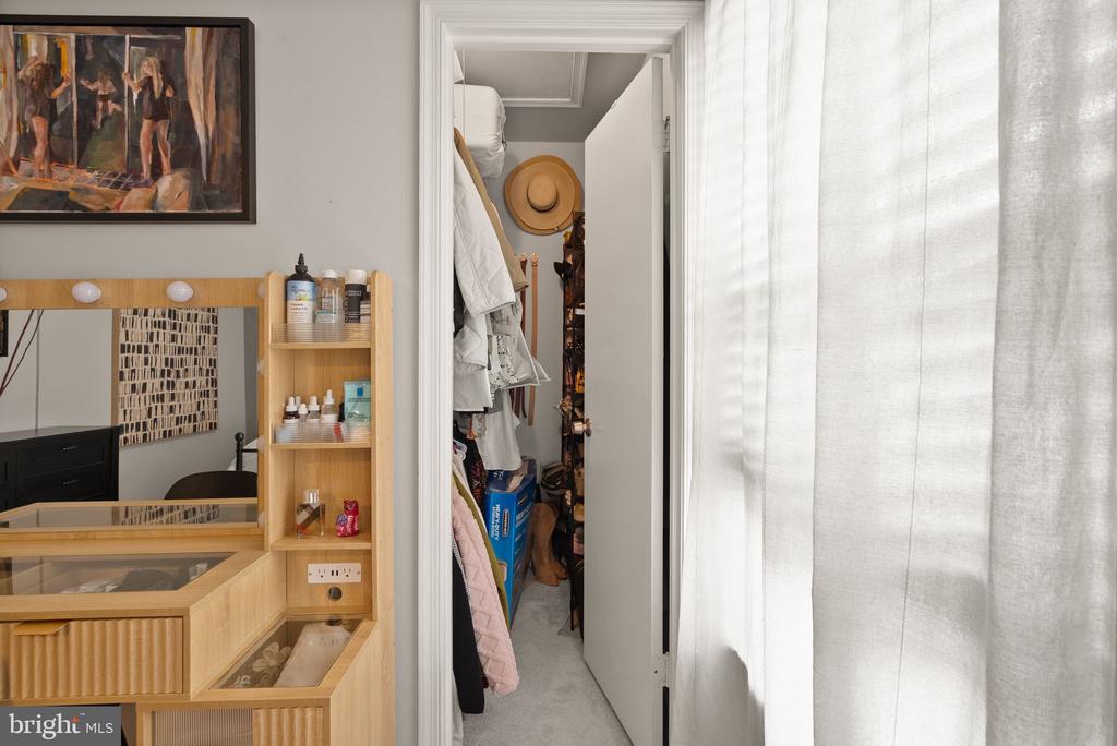 12221 STEVENSON COURT Unit: 12221
