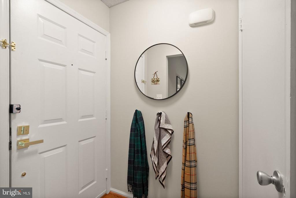 12221 STEVENSON COURT Unit: 12221