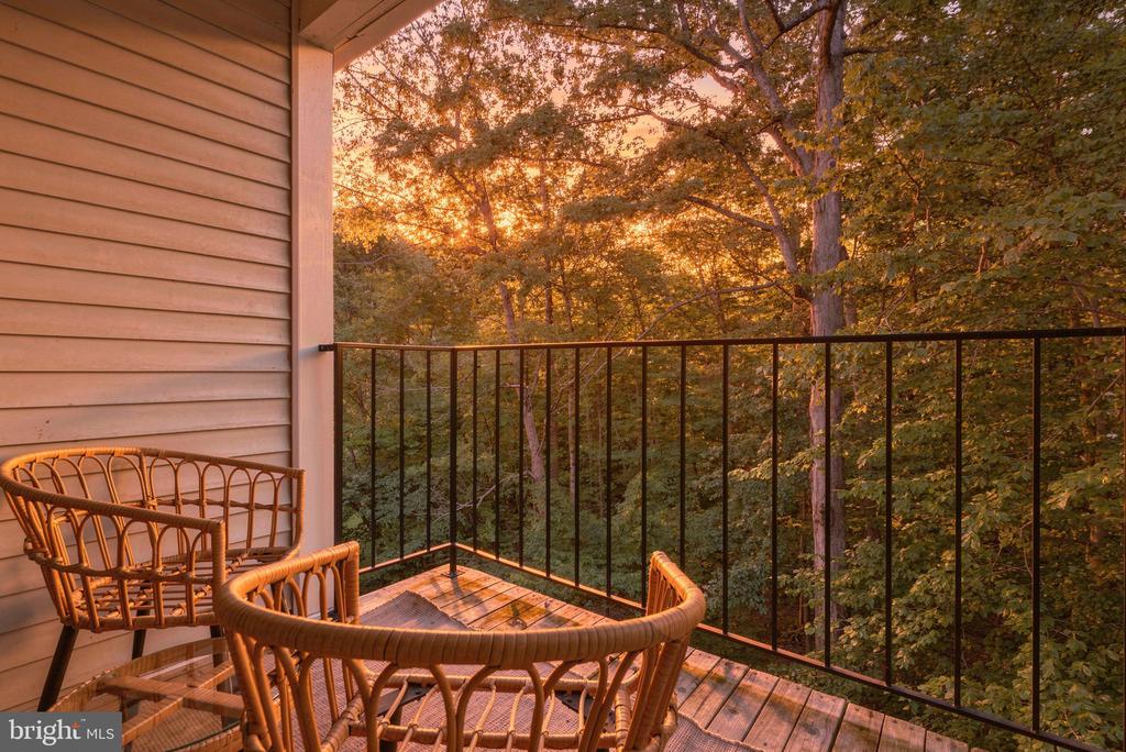 12221 STEVENSON COURT Unit: 12221
