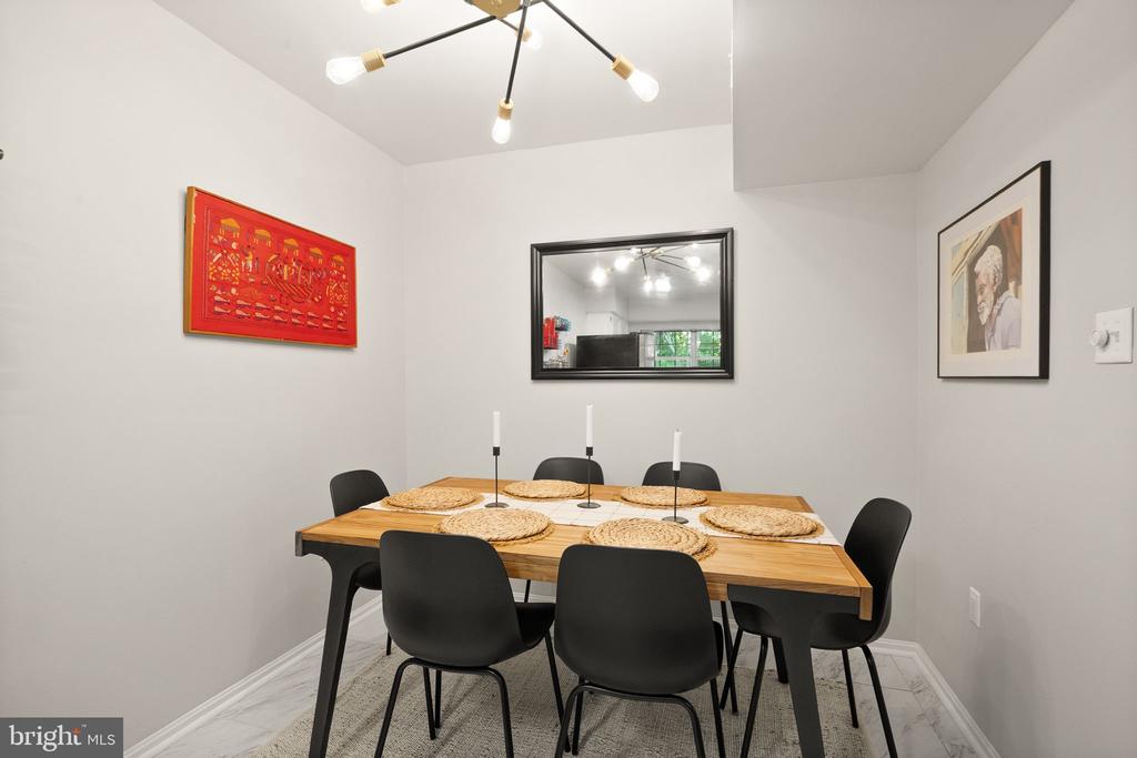 12221 STEVENSON COURT Unit: 12221