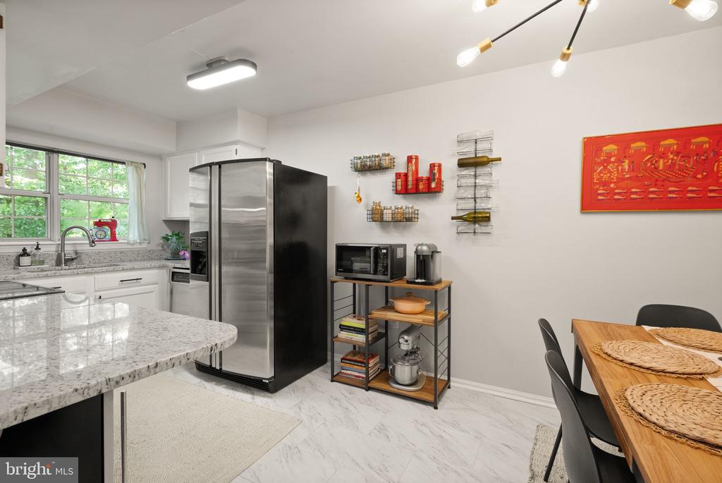 12221 STEVENSON COURT Unit: 12221