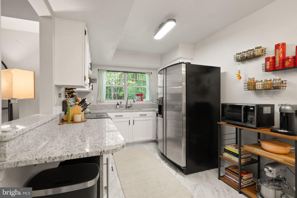 12221 STEVENSON COURT Unit: 12221