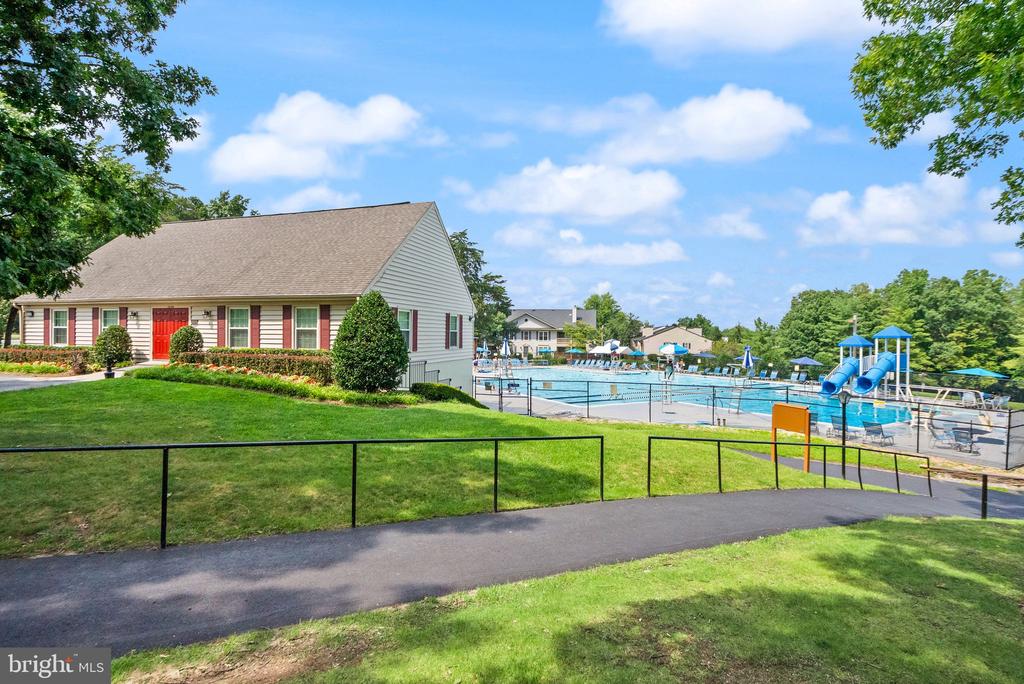 12221 STEVENSON COURT Unit: 12221