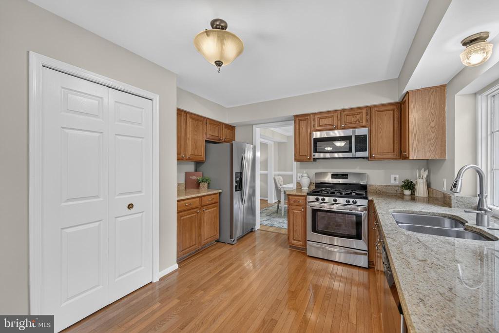 2893 CHEVOIT HILL COURT