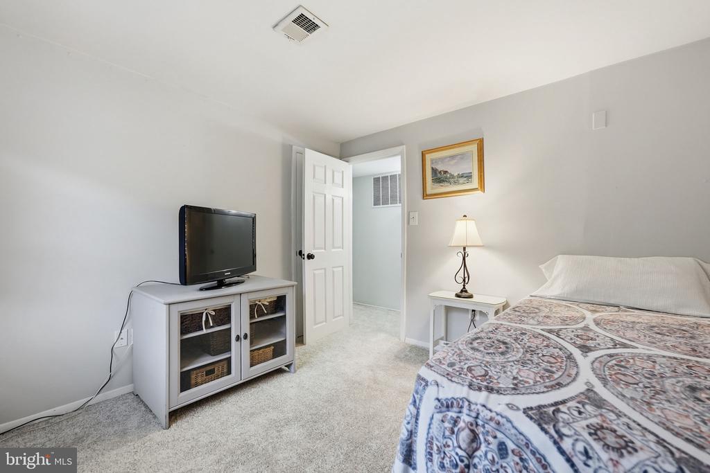 13632 KINGSMAN ROAD