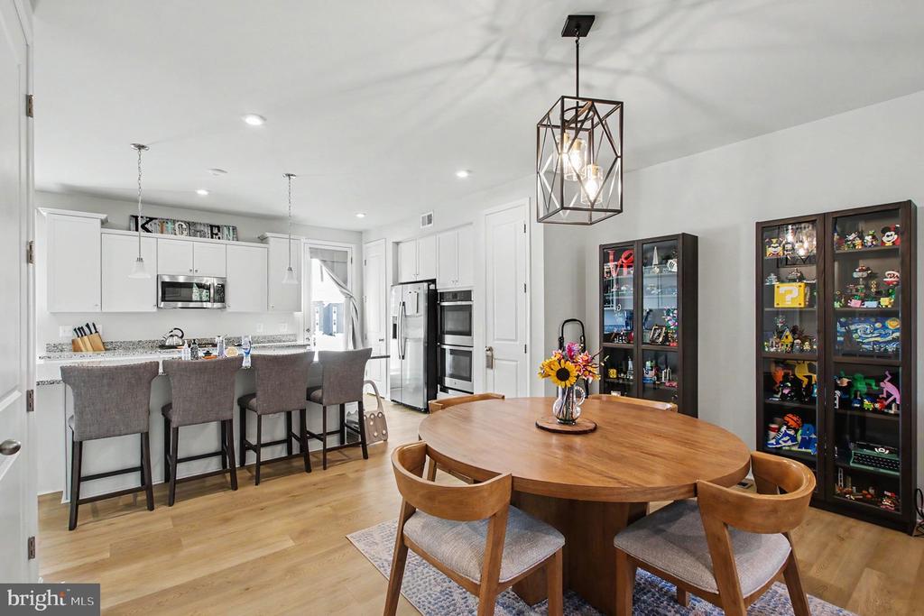 4014 SHIRE MEADOW LANE