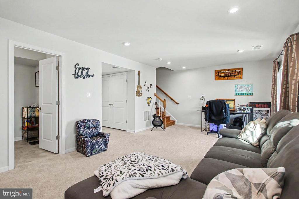 4014 SHIRE MEADOW LANE