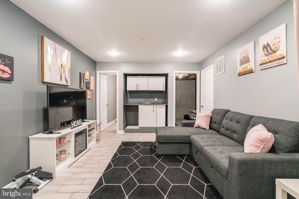 15390 GUNSMITH TERRACE