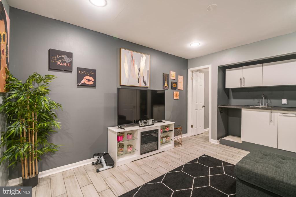 15390 GUNSMITH TERRACE