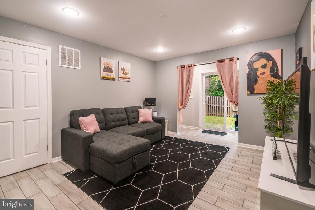 15390 GUNSMITH TERRACE
