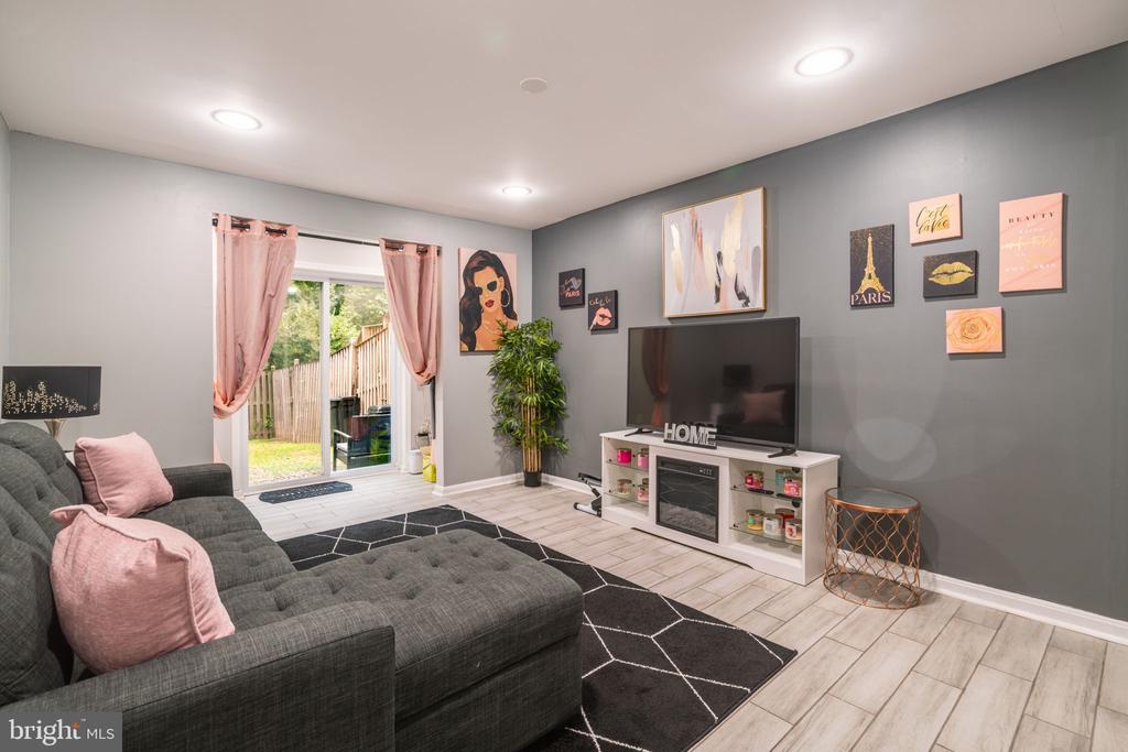 15390 GUNSMITH TERRACE