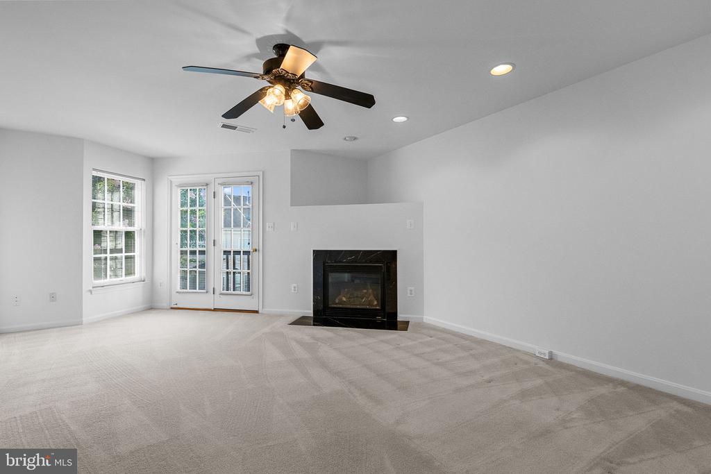 13733 DENHAM WAY