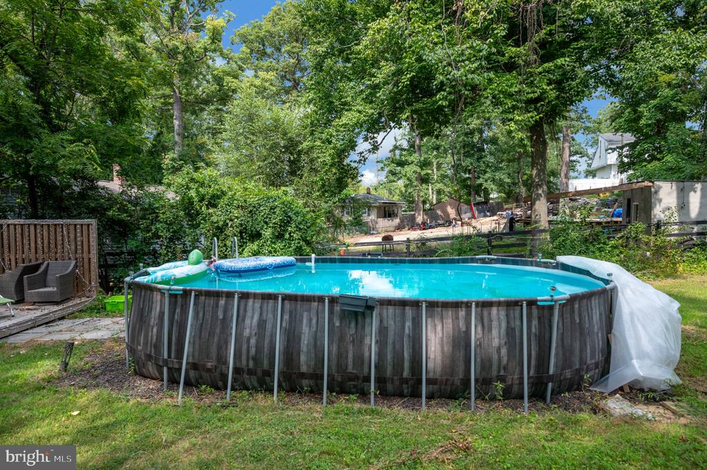 3932 OAKDALE CIRCLE