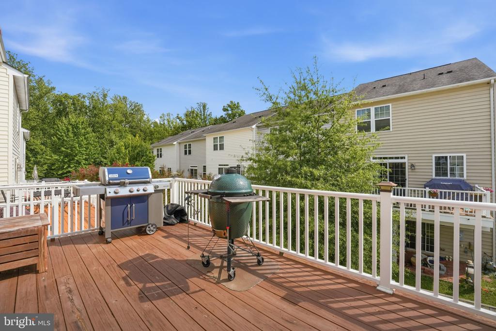 1711 GRANVILLE COURT