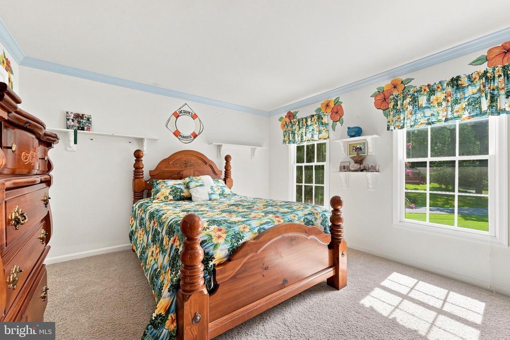 9438 PETTERSON LANE
