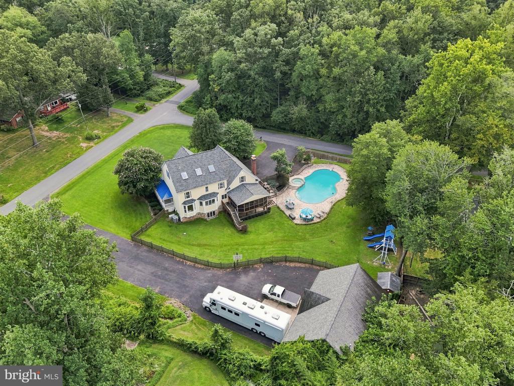 9438 PETTERSON LANE