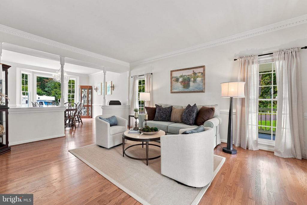 9438 PETTERSON LANE