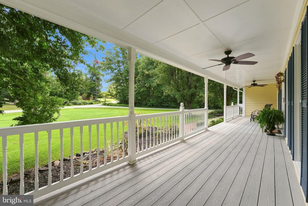 9438 PETTERSON LANE