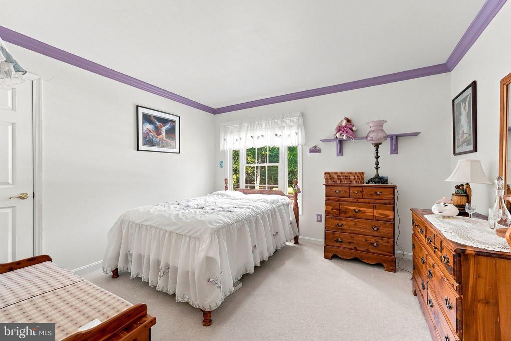 9438 PETTERSON LANE