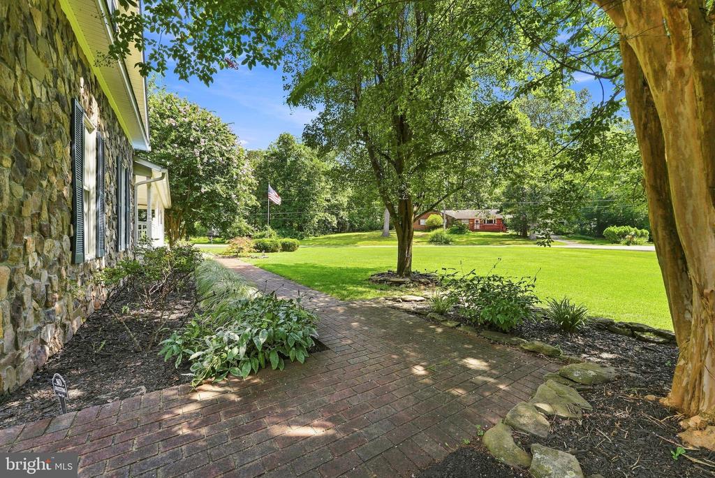 9438 PETTERSON LANE