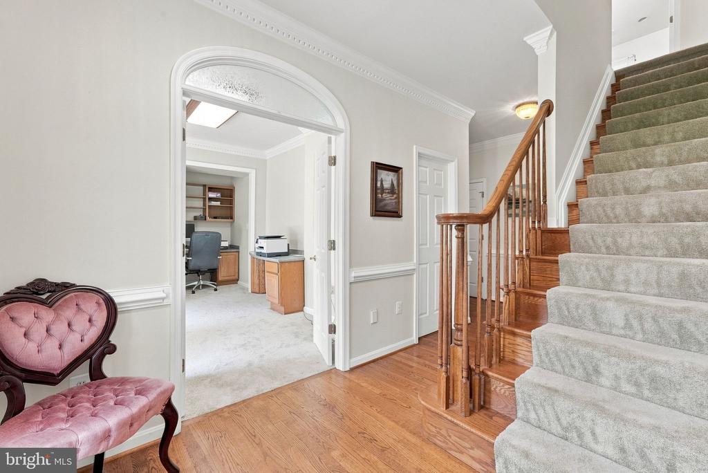 9438 PETTERSON LANE