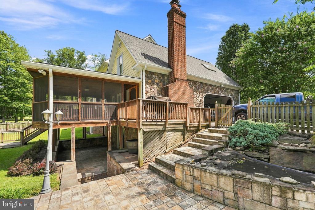 9438 PETTERSON LANE