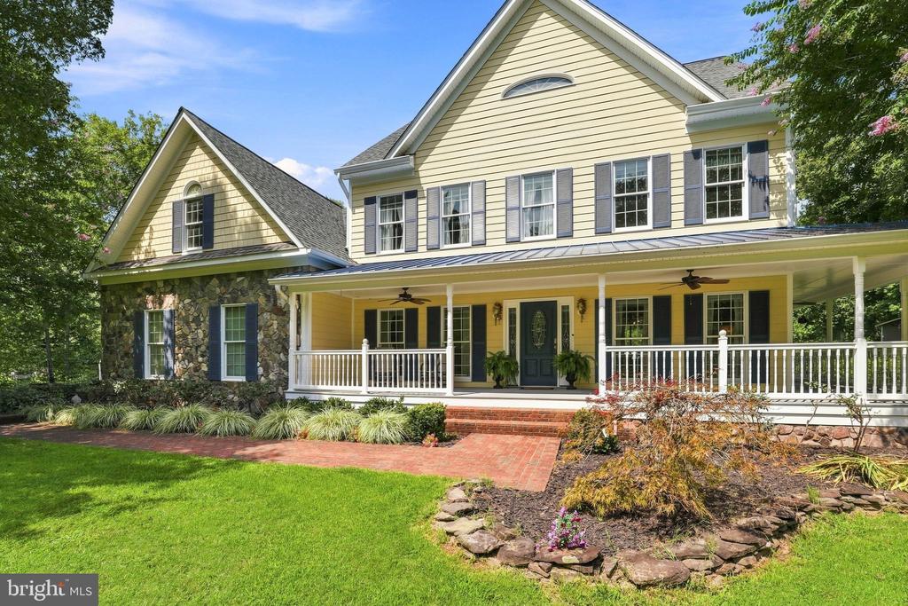 9438 PETTERSON LANE