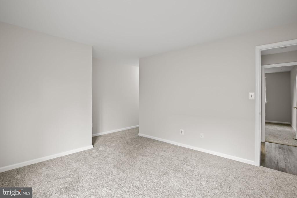 4238 STOCKBRIDGE DRIVE Unit: 83C