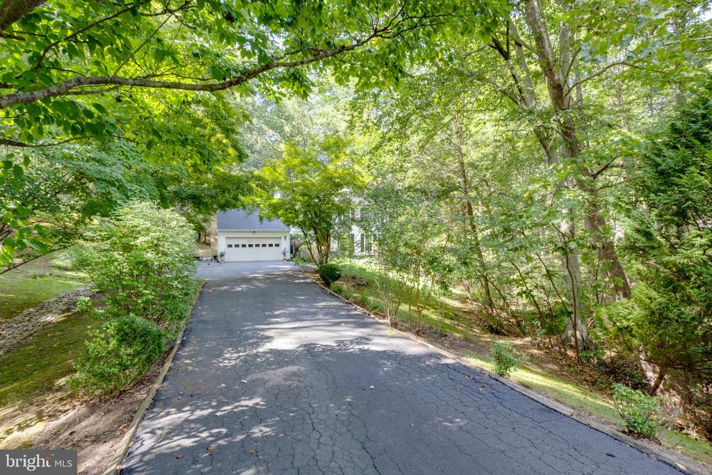 11154 STONEBROOK DRIVE