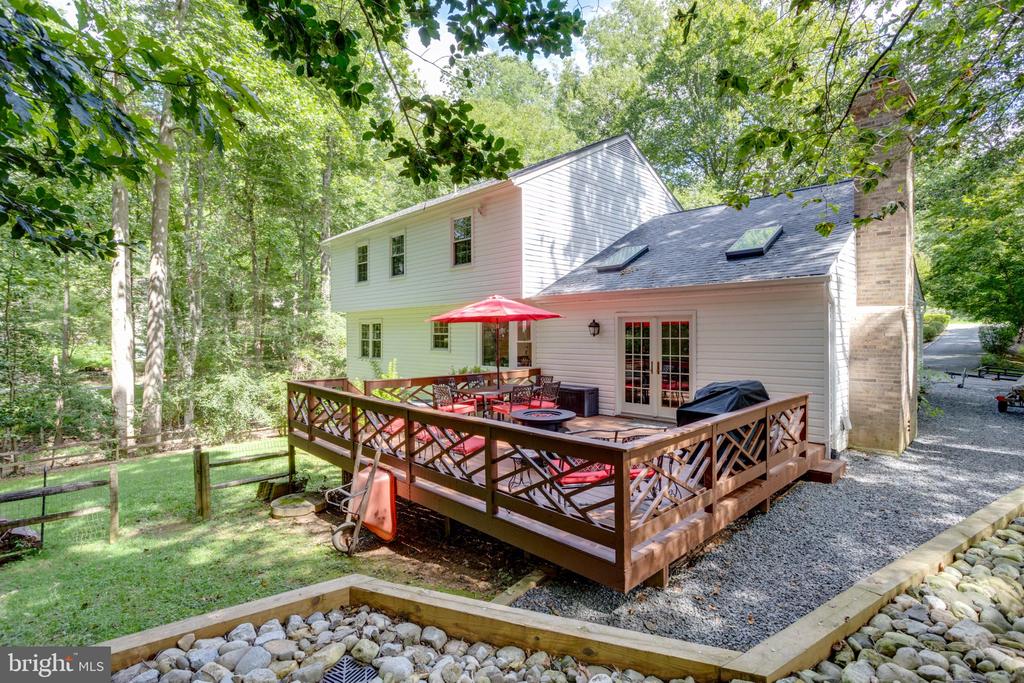 11154 STONEBROOK DRIVE