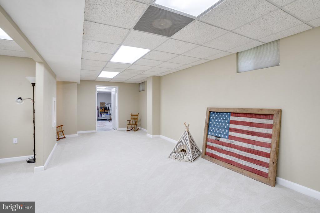 11154 STONEBROOK DRIVE