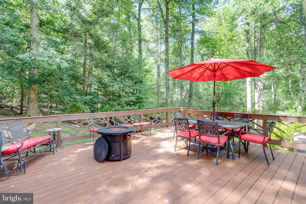 11154 STONEBROOK DRIVE