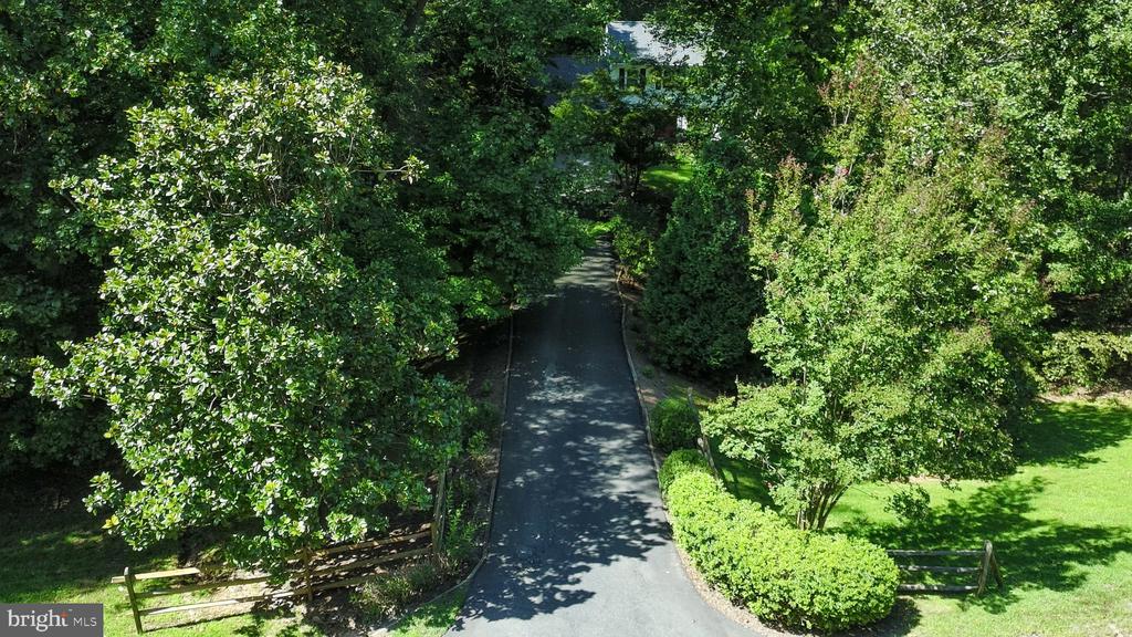 11154 STONEBROOK DRIVE