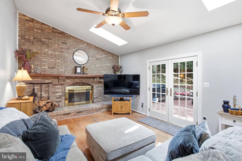 11154 STONEBROOK DRIVE