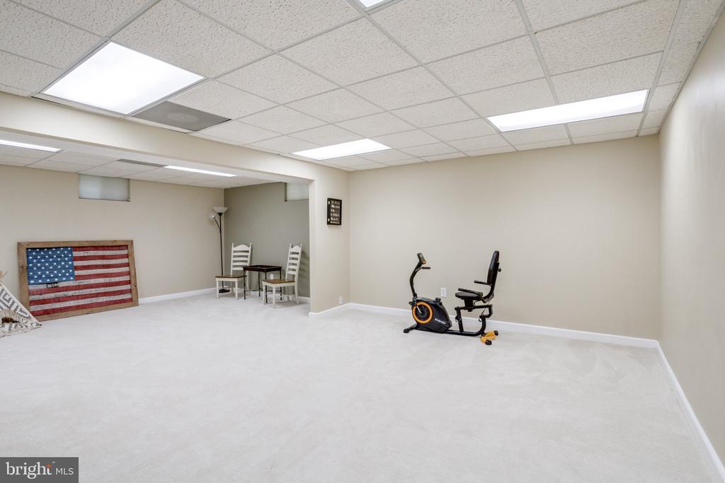 11154 STONEBROOK DRIVE