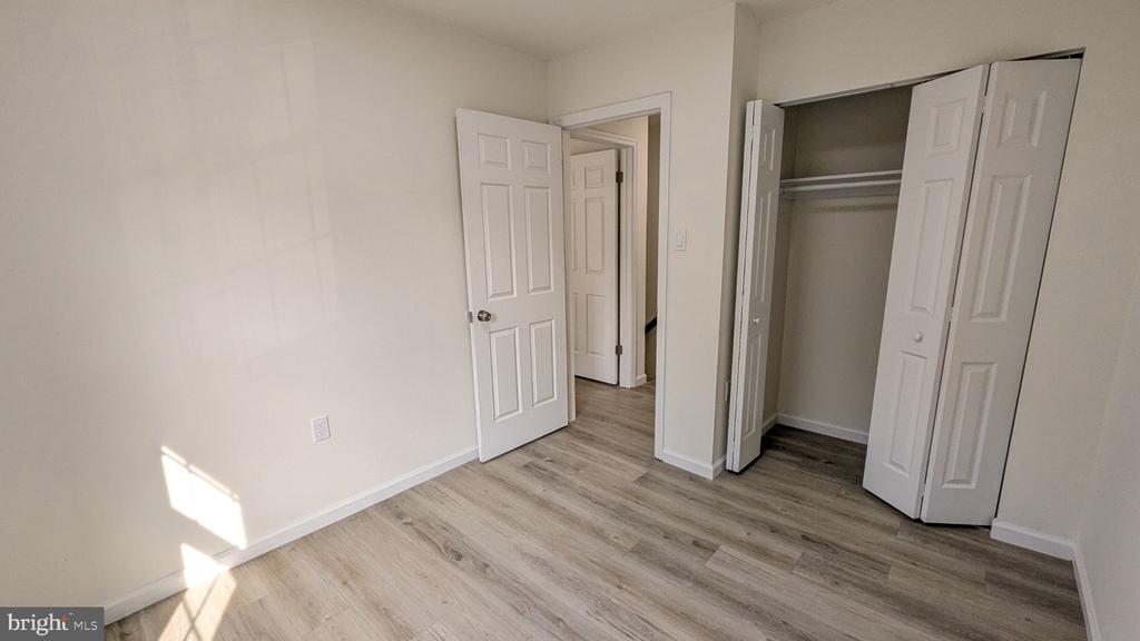 3015 BROMLEY COURT