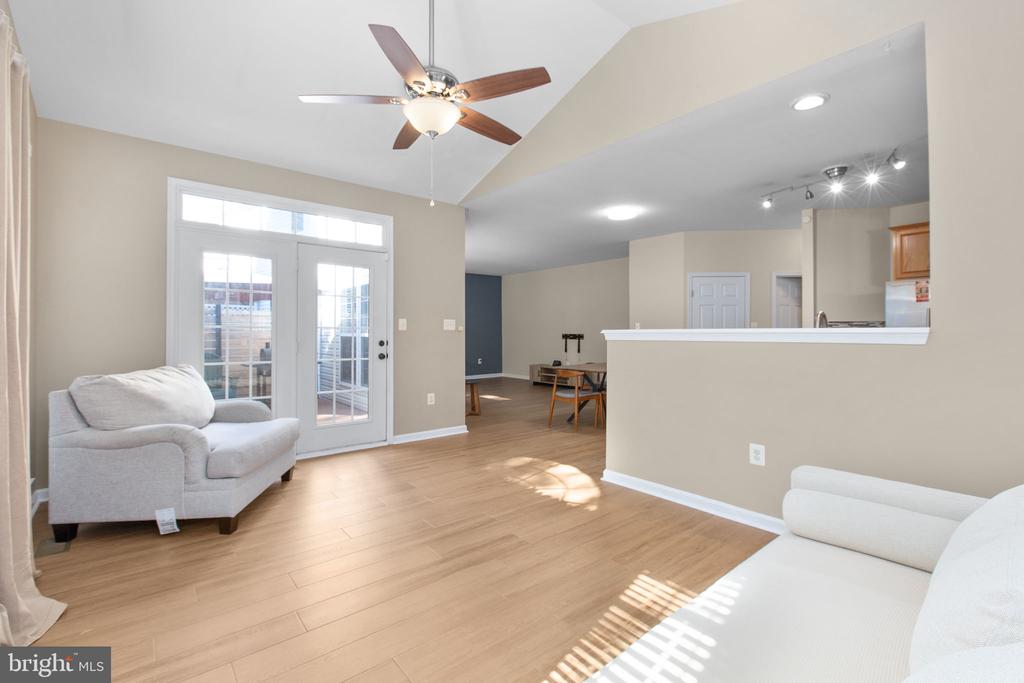 5317 GUNSTON HALL DRIVE