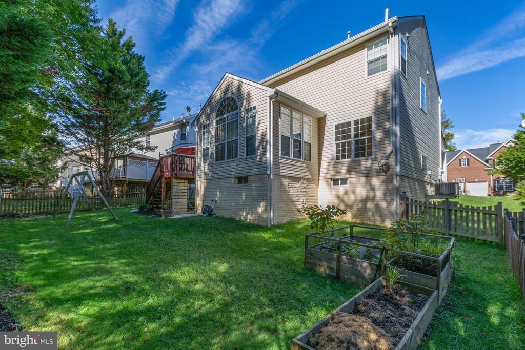 5317 GUNSTON HALL DRIVE