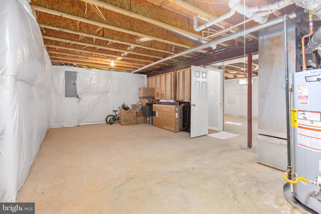 5317 GUNSTON HALL DRIVE