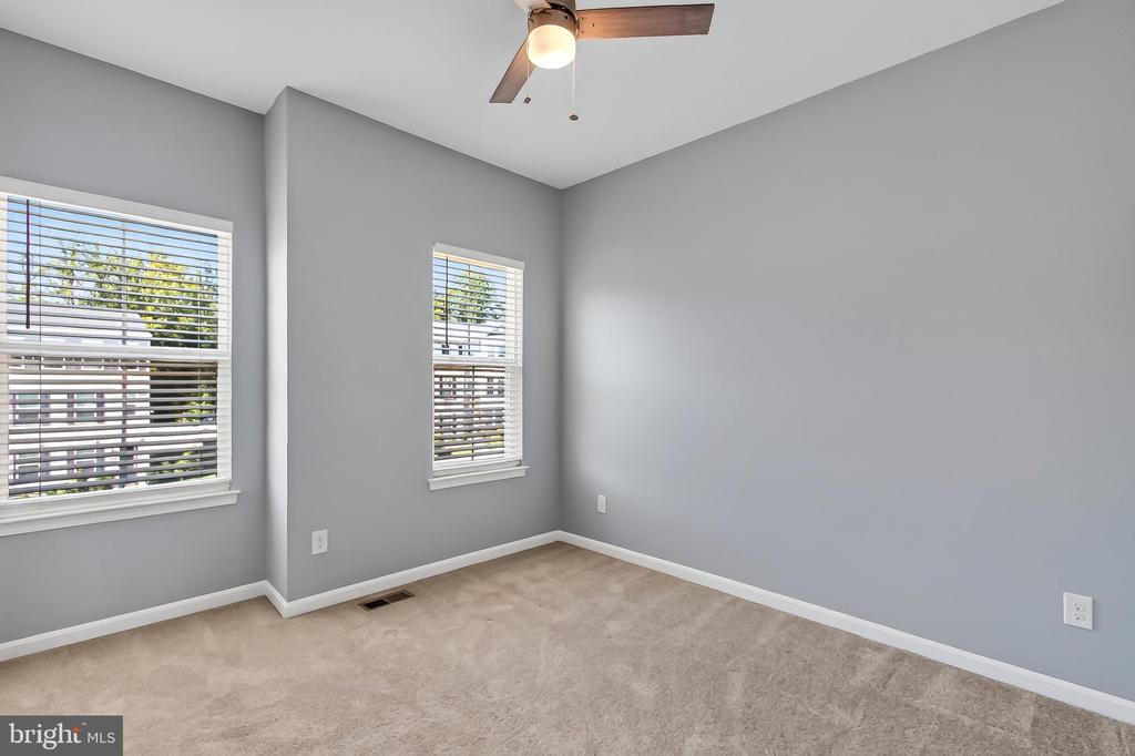 13052 JESSICA GROVE PLACE