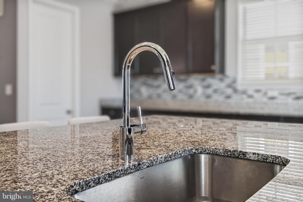 13052 JESSICA GROVE PLACE