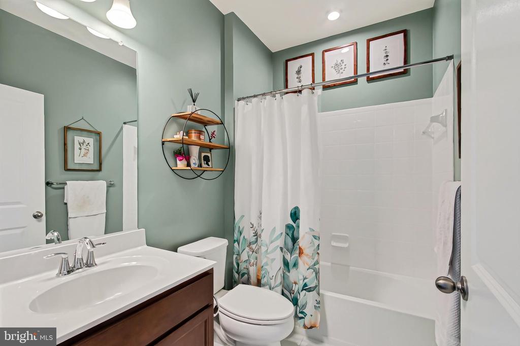13052 JESSICA GROVE PLACE